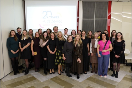 2025-11-25_E2 2025-11-25_E2