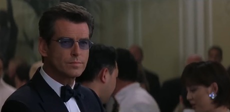 Jeden svět nestačí Jeden svět nestačí