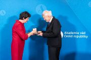 2024-11-21_Medaile AV ČR_web-23